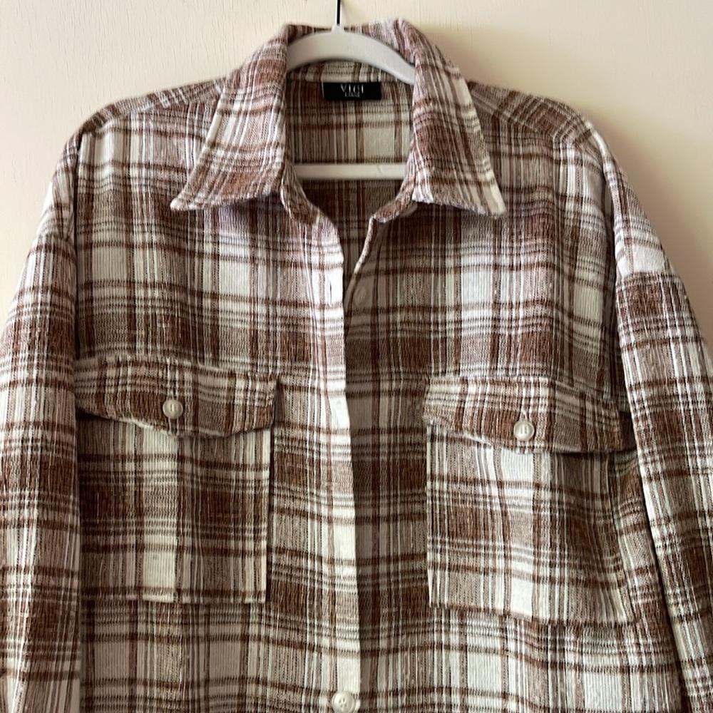 Vici Shacket - Picture 2 of 4